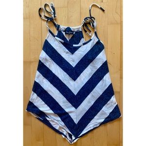 NWOT Tres Bien Striped Tank with Tie Sleeves✨